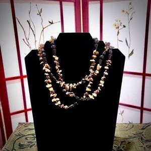 ☃️ Laila Rowe Tiger’s Eye Necklace